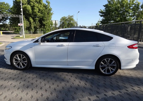 Ford Mondeo cena 59900 przebieg: 186000, rok produkcji 2017 z Radymno małe 154